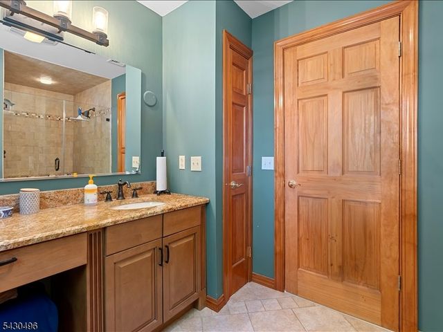 71 Bergen Dr, Little Falls Twp., NJ 07424