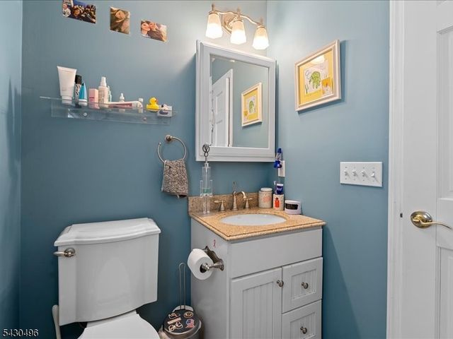 71 Bergen Dr, Little Falls Twp., NJ 07424