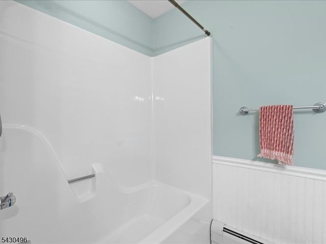 71 Bergen Dr, Little Falls Twp., NJ 07424