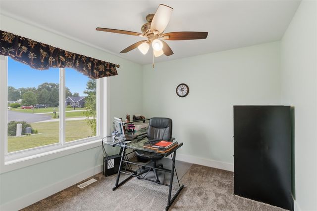 501 E Stoneridge Drive, Plainwell, MI 49080