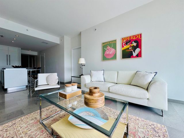 88 SW 7th Street 1606, Miami, FL 33130