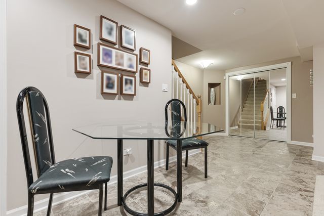 5705 S Natoma Avenue, Chicago, IL 60638