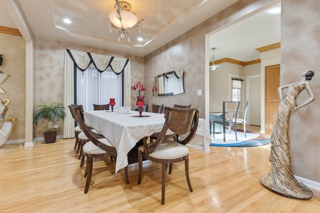 5705 S Natoma Avenue, Chicago, IL 60638