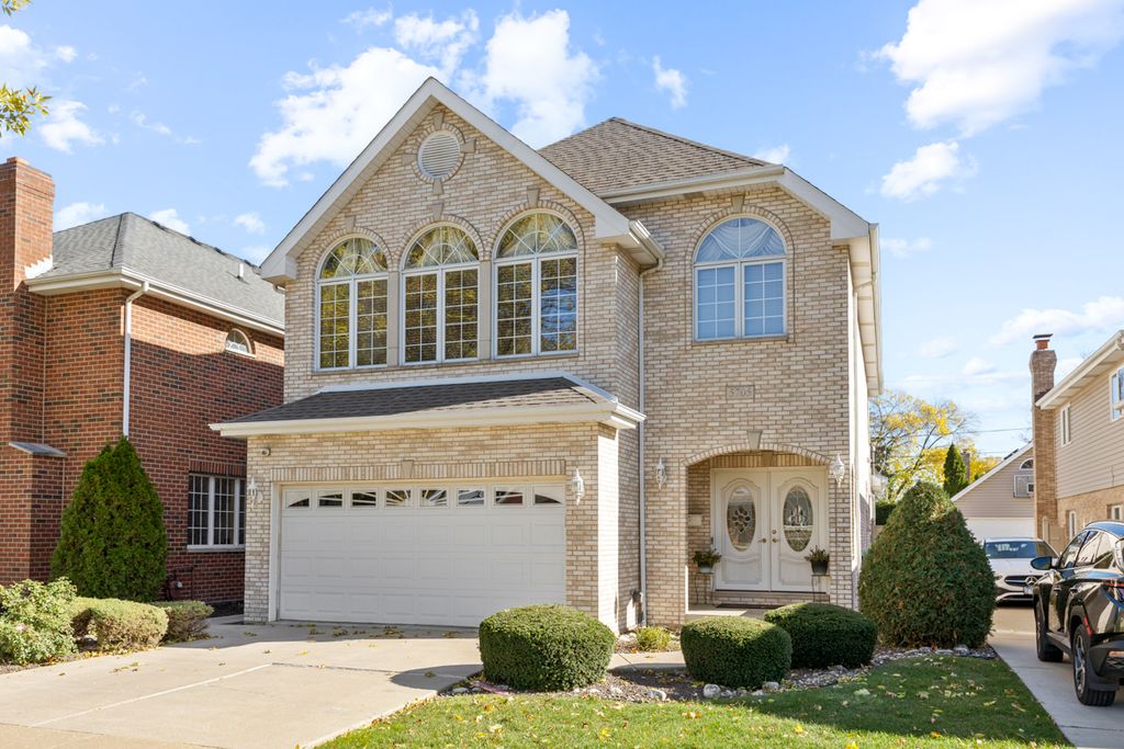 5705 S Natoma Avenue, Chicago, IL 60638