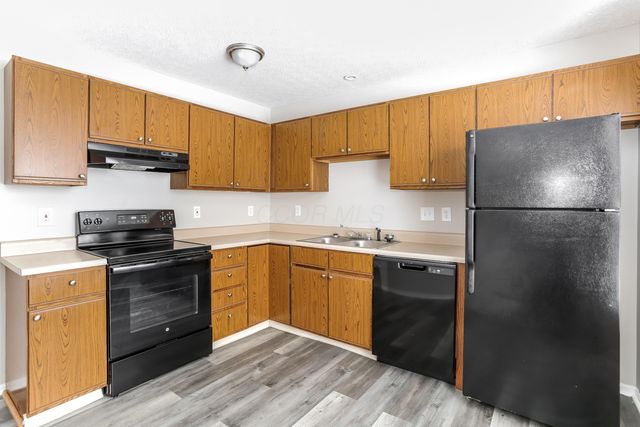 2980 Blue Moon Drive, Columbus, OH 43232