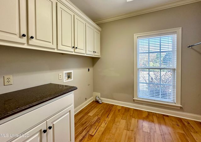 109 Grande Oaks Drive, Byram, MS 39272