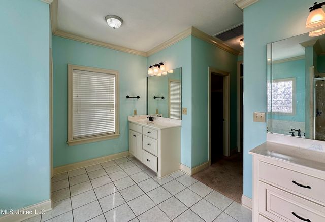 109 Grande Oaks Drive, Byram, MS 39272