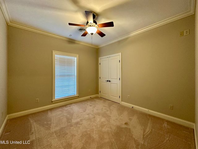 109 Grande Oaks Drive, Byram, MS 39272