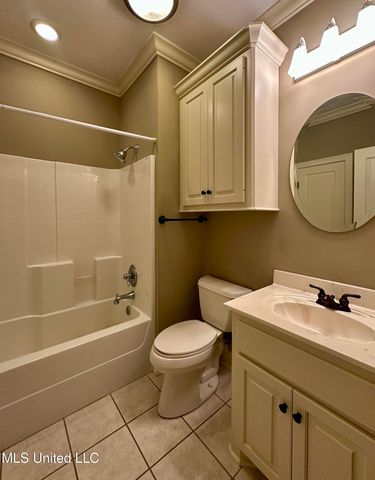 109 Grande Oaks Drive, Byram, MS 39272