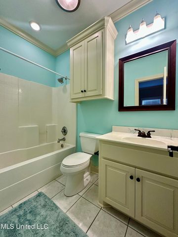 109 Grande Oaks Drive, Byram, MS 39272