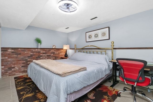 30 Lantern Ln, Randolph, MA 02368