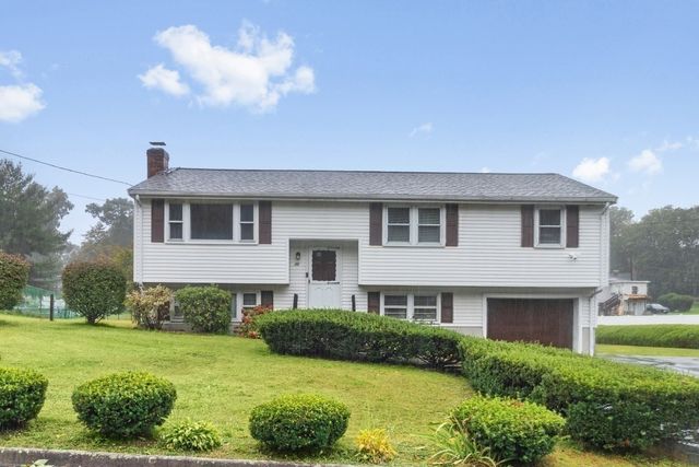 30 Lantern Ln, Randolph, MA 02368