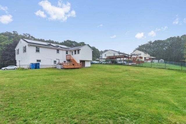 30 Lantern Ln, Randolph, MA 02368