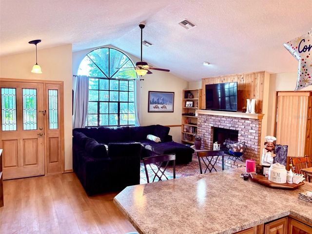 3909 LAKE FOREST STREET, Mount Dora, FL 32757