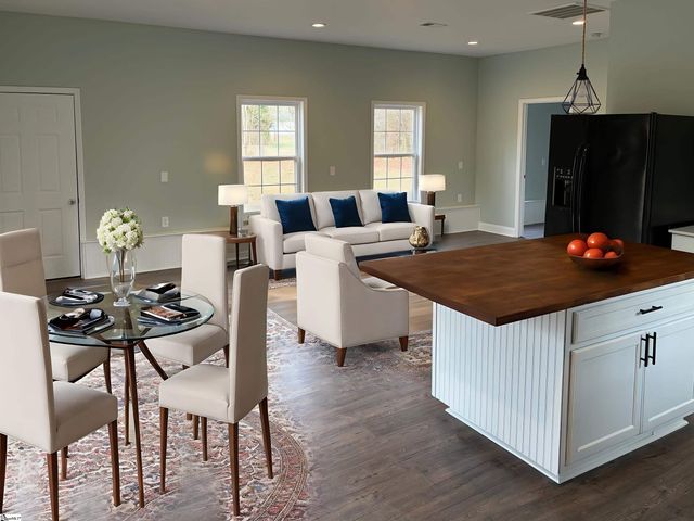 215 Elaine Avenue, Taylors, SC 29687