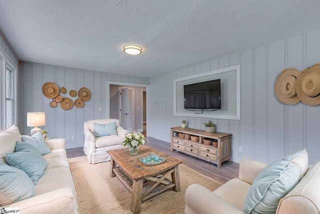 215 Elaine Avenue, Taylors, SC 29687