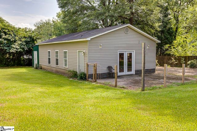 215 Elaine Avenue, Taylors, SC 29687