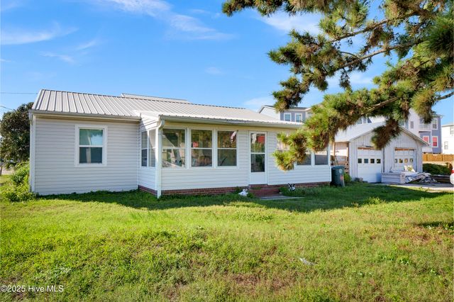 1203 Fort Fisher Boulevard N, Carolina Beach, NC 28428