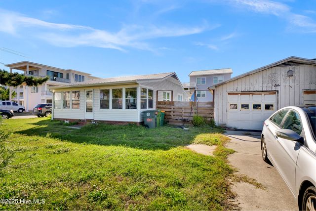1203 Fort Fisher Boulevard N, Carolina Beach, NC 28428