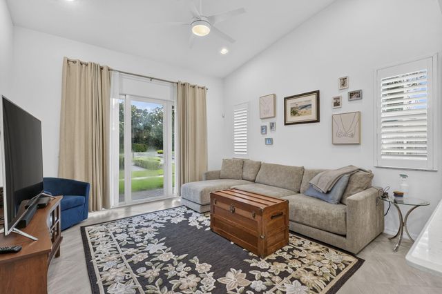12929 Trevi Isle Drive, Palm Beach Gardens, FL 33418