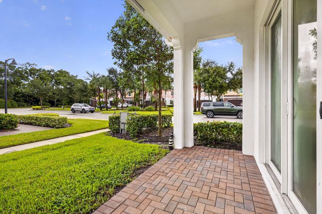 12929 Trevi Isle Drive, Palm Beach Gardens, FL 33418