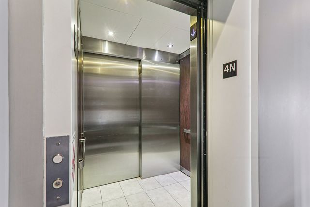 20 N Carpenter Street 4N, Chicago, IL 60607