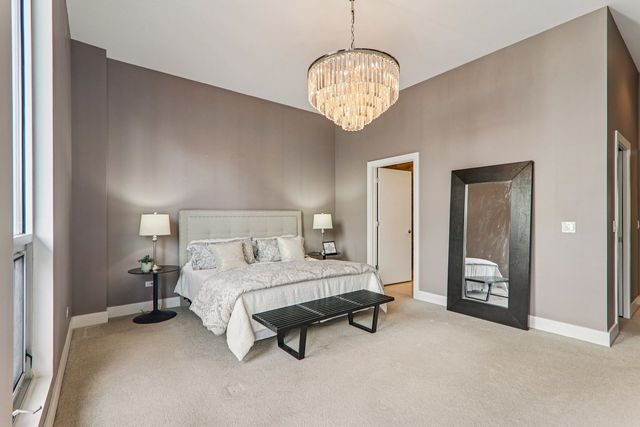 20 N Carpenter Street 4N, Chicago, IL 60607