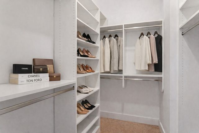 20 N Carpenter Street 4N, Chicago, IL 60607