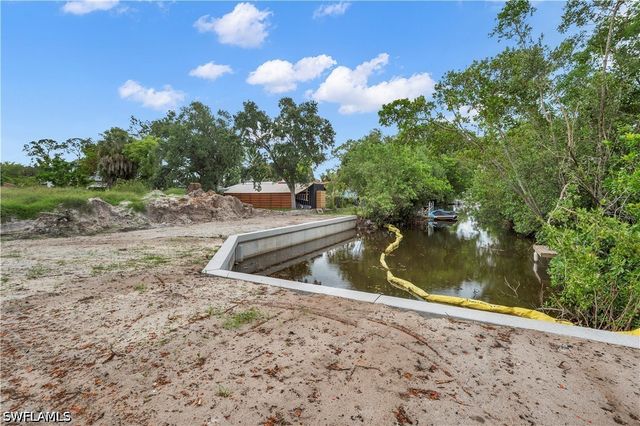 3439 Canal ST, Naples, FL 34112