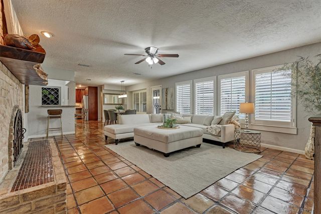 6506 Fawnwood Drive, Spring, TX 77389