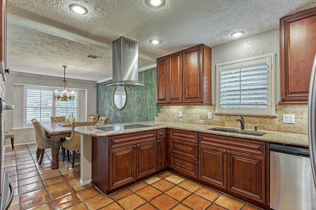 6506 Fawnwood Drive, Spring, TX 77389