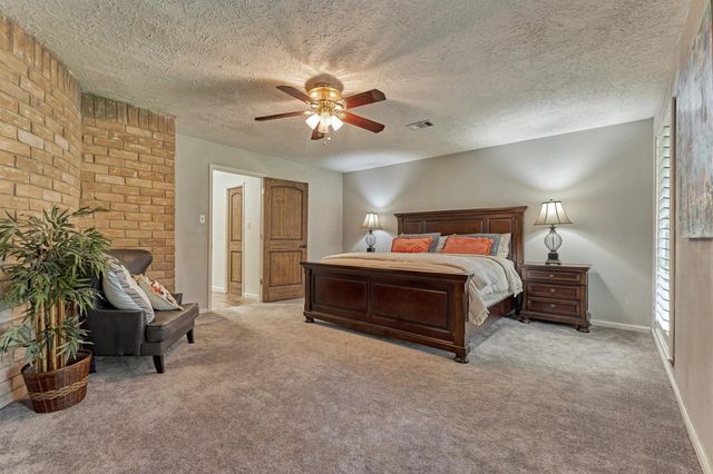 6506 Fawnwood Drive, Spring, TX 77389