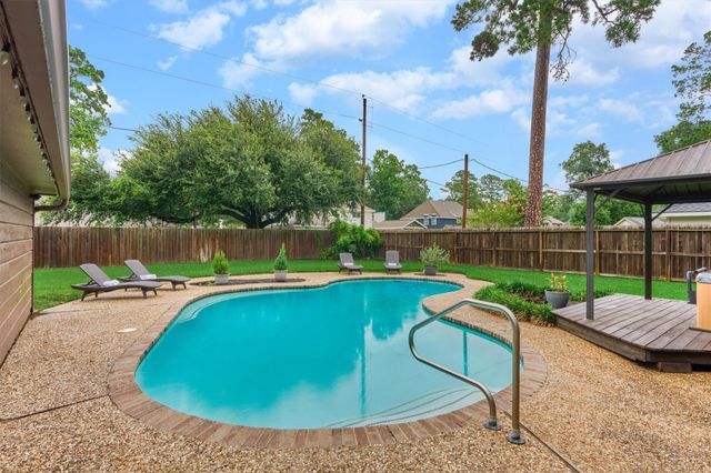 6506 Fawnwood Drive, Spring, TX 77389