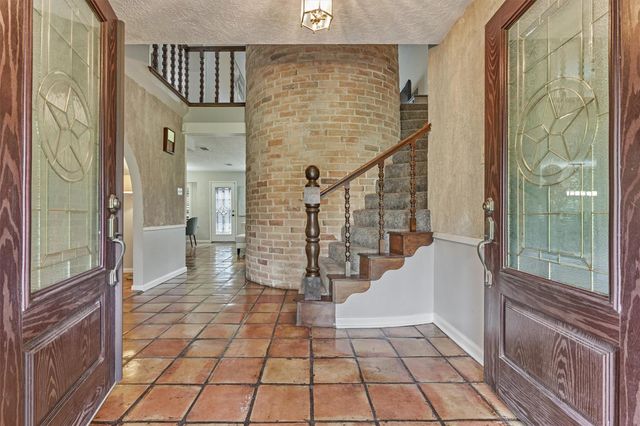 6506 Fawnwood Drive, Spring, TX 77389