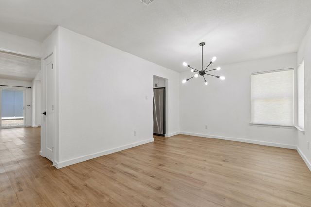 1900 Rampart CIR, Austin, TX 78727
