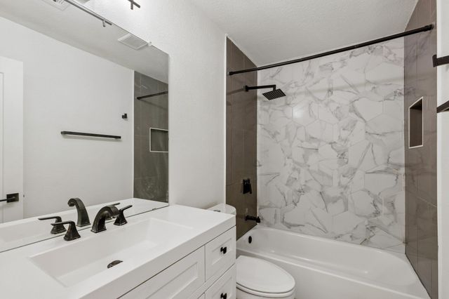 1900 Rampart CIR, Austin, TX 78727