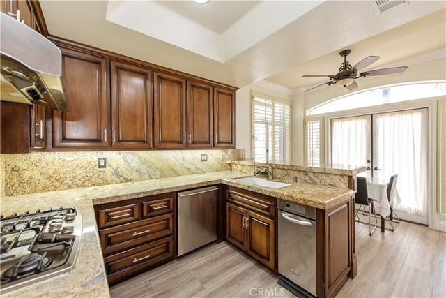 9 Avenida Daroca, Coto De Caza, CA 92679