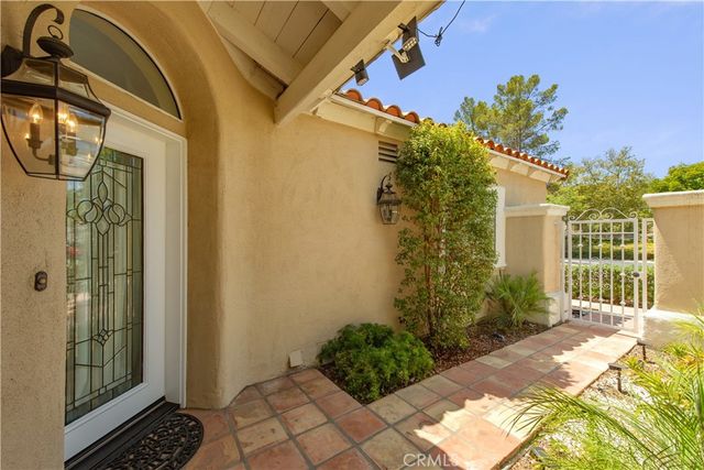 9 Avenida Daroca, Coto De Caza, CA 92679
