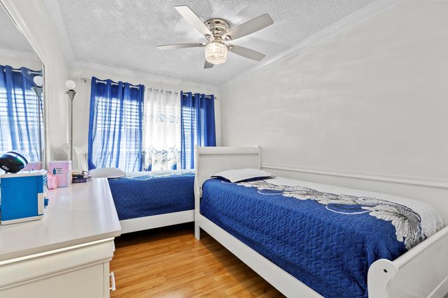 218 Foxtail Drive B, Greenacres, FL 33415