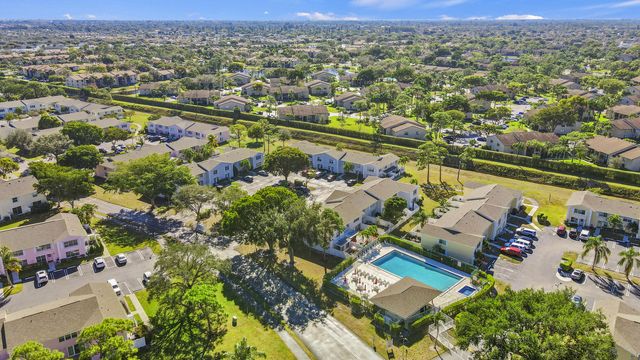 218 Foxtail Drive B, Greenacres, FL 33415