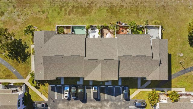 218 Foxtail Drive B, Greenacres, FL 33415