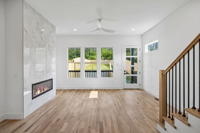 3224A Curtis St, Nashville, TN 37218