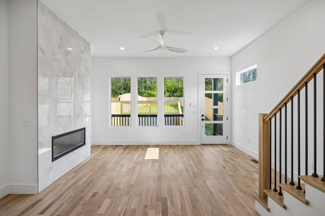 3224A Curtis St, Nashville, TN 37218