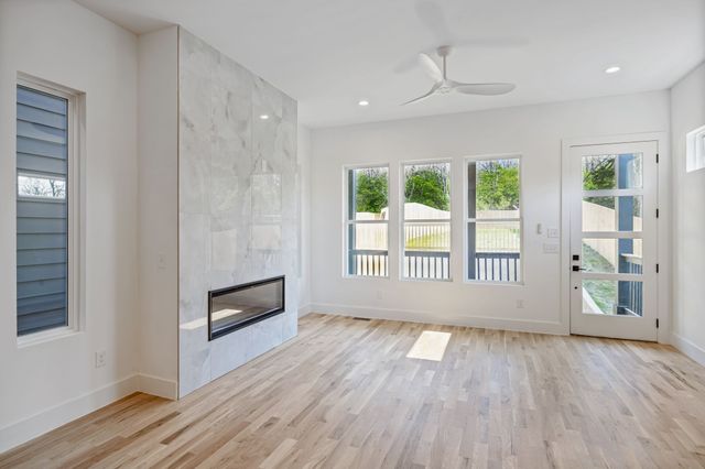 3224A Curtis St, Nashville, TN 37218