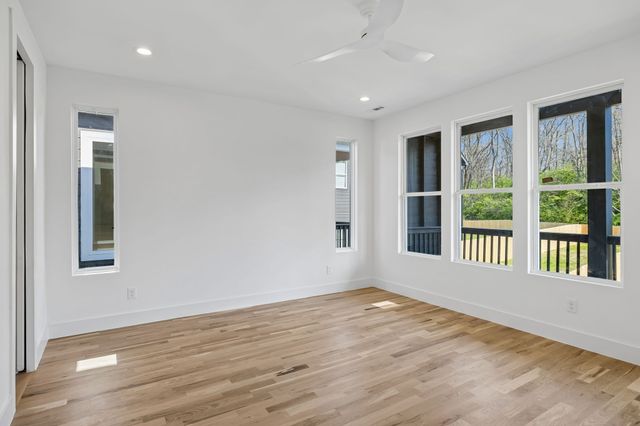 3224A Curtis St, Nashville, TN 37218