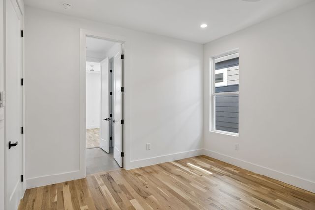 3224A Curtis St, Nashville, TN 37218