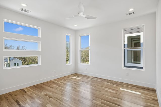 3224A Curtis St, Nashville, TN 37218