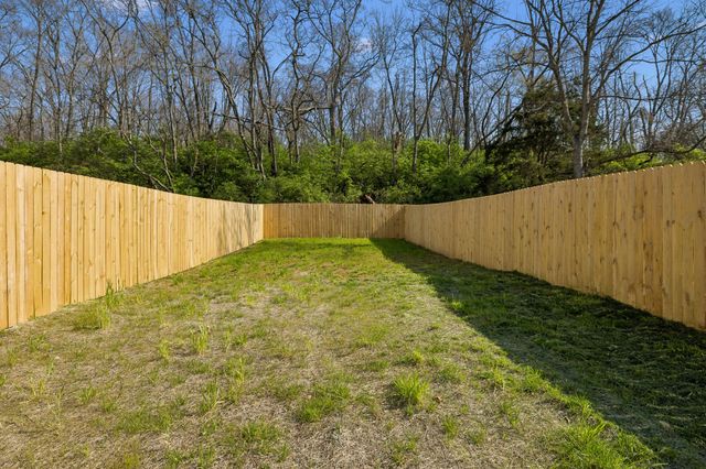 3224A Curtis St, Nashville, TN 37218