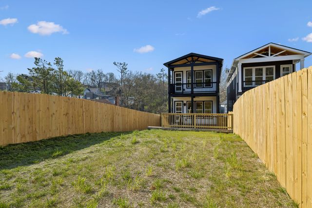 3224A Curtis St, Nashville, TN 37218