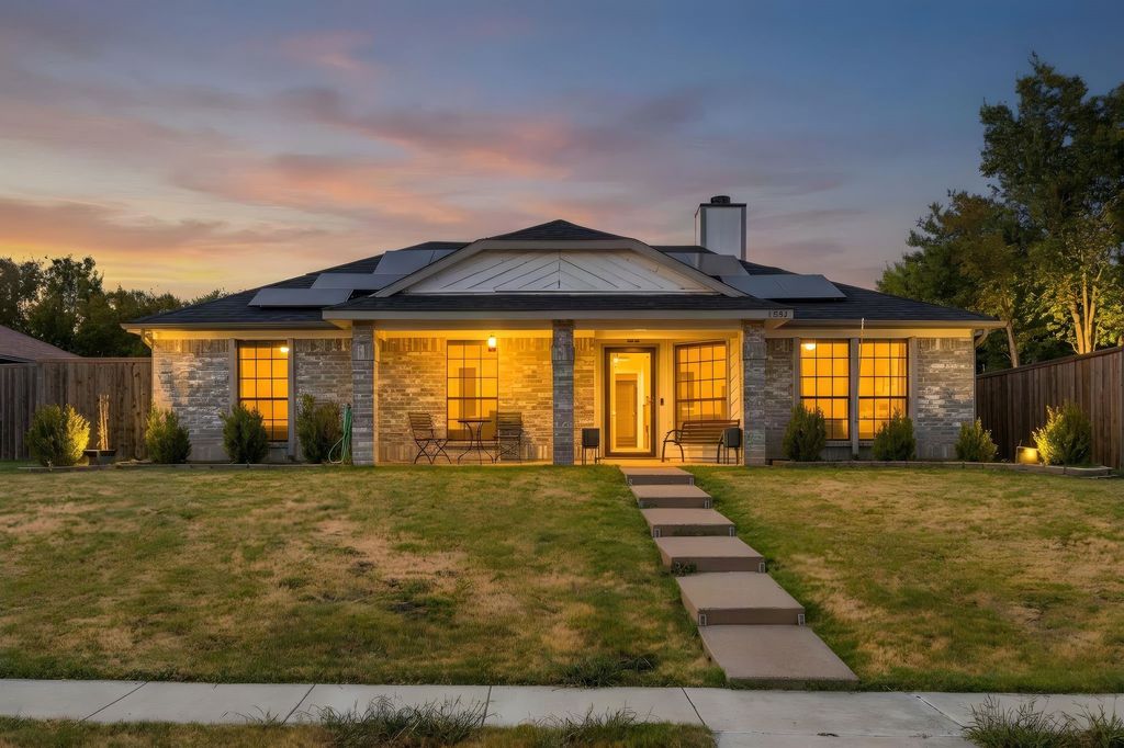 1553 Autumn Breeze Lane, Lewisville, TX 75077 — exterior